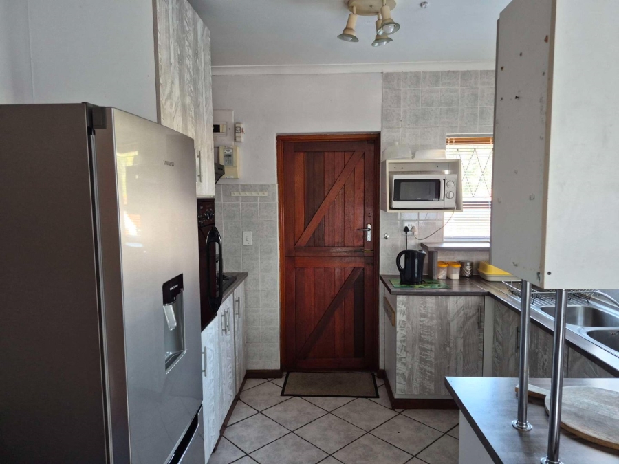 3 Bedroom Property for Sale in Kabega Park Eastern Cape
